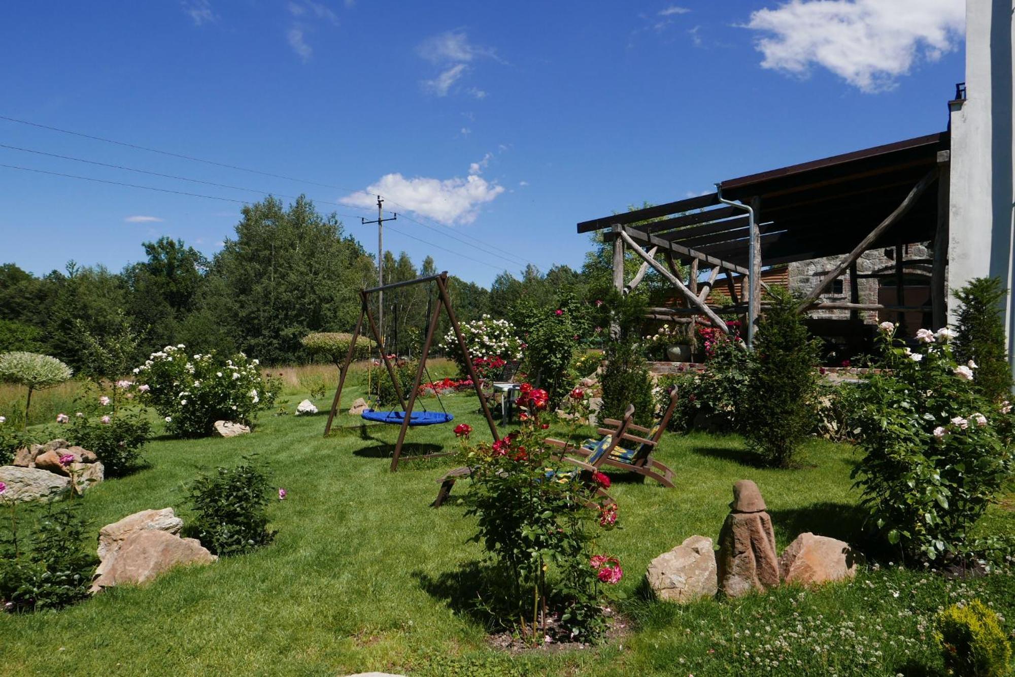 Roze I Jablonie Agroturystyka Gryfów Śląski Esterno foto